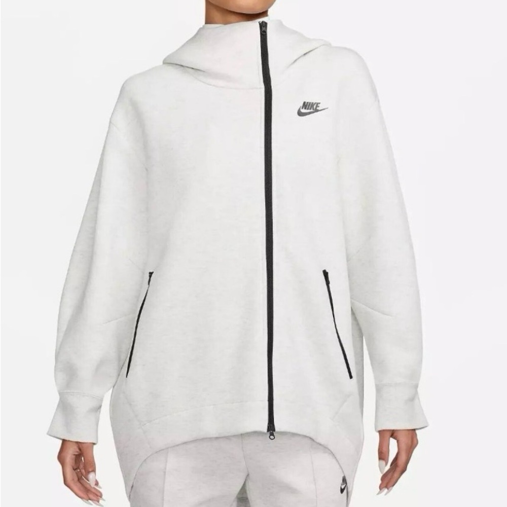 Nike Women's high-low Light Gray Full-Zip Hoodie